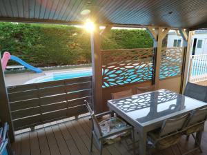 Maisons de vacances Maison avec grande piscine pres de Nimes : photos des chambres