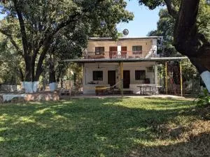 Shree Holidays Alibag - Chorondpāda