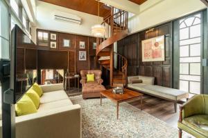 Akara House Sukhothai - Luxury Riverside Residence