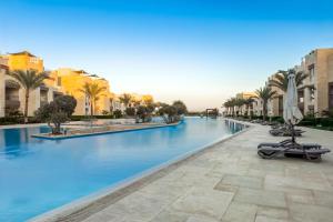 Modish & Modern 1BDR Poolfront Mangroovy Free Pool & Beach