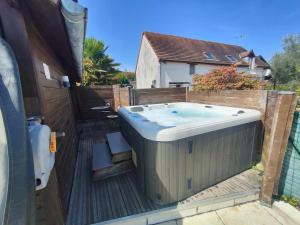 Maisons de vacances Les gites du Zoo,2 logements 10min du zoo piscine partagee juin-octobre & spa partagee avril-octobre ,calme & reposant : photos des chambres