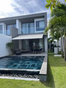 2-min from Private Beach Sanctuary Villa Ho Tram