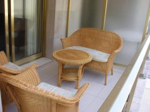 APARTAMENTO CERCA DE LA PLAYA CON PISCINA y PARKING