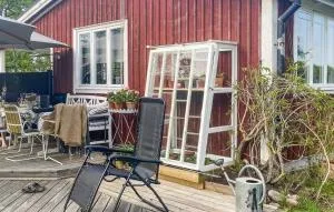 Lovely Home In Lidköping With Wifi - 利雪平
