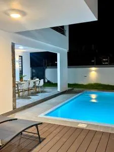 Luxury 6BR Villa Flic en Flac - Cascavelle