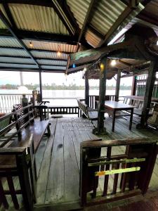 p5 เรือนในฝัน เรือนรอยน้ำ บ้านกามเทพ อัมพวา โฮมสเตย์