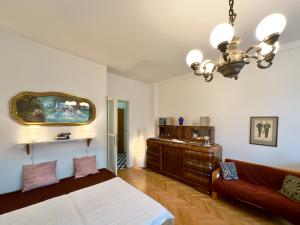 Apartment Sedlčanská - You Will Save Money Here - equipped with antique furniture