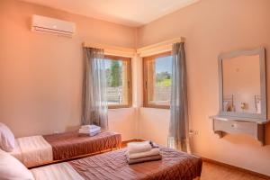 Giannis Castle - Apartment with Private Pool