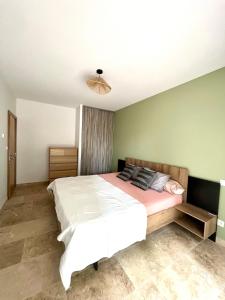 Villas Large modern house near St Remy de Provence : photos des chambres