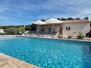 Villas Large modern house near St Remy de Provence : photos des chambres