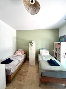 Villas Large modern house near St Remy de Provence : photos des chambres