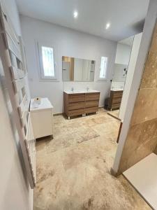 Villas Large modern house near St Remy de Provence : photos des chambres