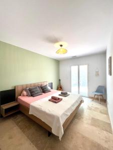 Villas Large modern house near St Remy de Provence : photos des chambres