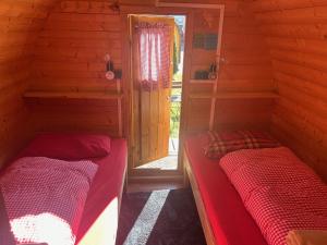 Inn-side ADVENTURE CABINS