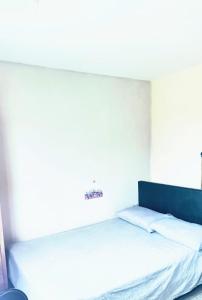 Private room in Hornchurch London Homestay