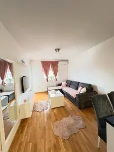 Apartman Sanja - Karuše