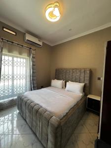 Hadraj Clocktower Apartment1