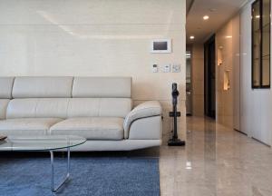 Near Sangam, new apartment