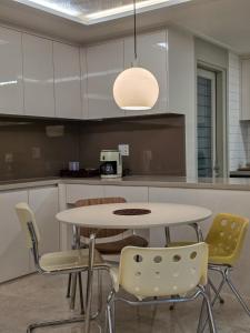 Near Sangam, new apartment