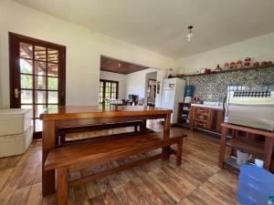 Casa do Sossego perto das montanhas com piscina e área gourmet! Perfeito para um descanso com família e amigos