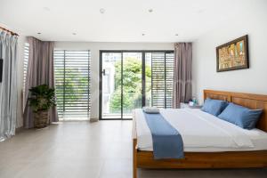 VILLA ARIA RESORT, THE SEA BY 10-50m,Biển và hồ bơi riêng