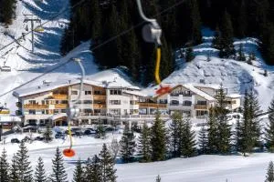 考斯特斯酒店 - 阿拉巴