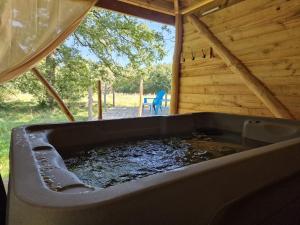 Chalets Unusual Luxury Spa Private & Petits Dej Cabin : Chalet 1 Chambre