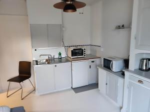 Mysig liten lägenhet, Central, Nära Tågstation och Sjö