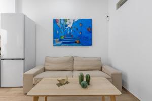 Urban Chic Oasis with AC, Private Pool and Wifi