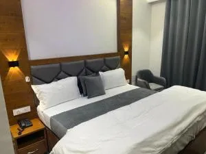 Hotel Nath - 卡尔卡