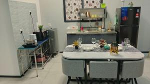 Peaceful Abode Familystay 3 br 10 pax