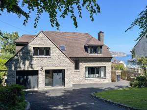 Bay View, luxury house, sleeps 6 adults 3 children