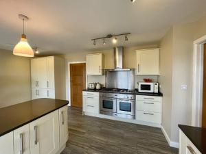 Bay View, luxury house, sleeps 6 adults 3 children