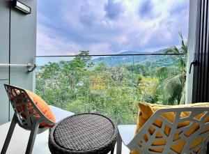 BnB Homes Modern Sea Breeze apartment with 6 Swimming Pools & Restaurants