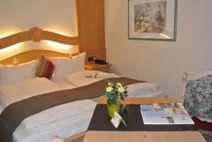 AKZENT Hotel Am Bach - Деттельбах