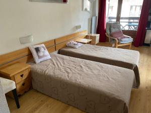 Appartements Studio 4 Pers avec Wifi, Balcon et Parking - Brides-les-Bains - FR-1-512-195 : photos des chambres