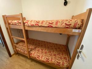 Appartements Studio 4 Pers avec Wifi, Balcon et Parking - Brides-les-Bains - FR-1-512-195 : photos des chambres
