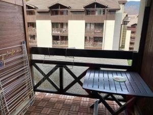 Appartements Studio 4 Pers avec Wifi, Balcon et Parking - Brides-les-Bains - FR-1-512-195 : photos des chambres