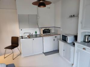 Mysig liten lägenhet, Central, Nära Tågstation och Sjö