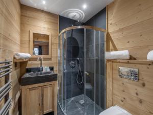 Chalet familial luxe avec sauna et jacuzzi, 12 pers, Courchevel - FR-1-562-54