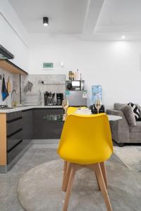 Nivla Executive Cozy haven with gym and Balcony