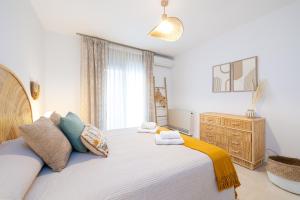 Luxury Apartment Fuengirola Centro by AORA STAY