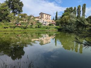 Maison de campagne 8 couchages avec piscine et lacs