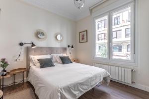 Prime Location 4BR2BA+ Parking