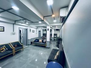Jiya Mansion ,AC Room Near Ganeshguri, Ganesh Mandir, Guwahati