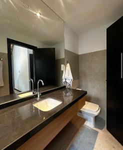 Refúgio de Luxo na Praia do Forte Casa 3 Suítes entre o Mar e a Mata