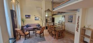 Loft in hôtel particulier, city-center, air conditioned