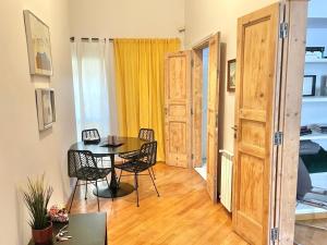 Two Bedrooms Spanish Steps Apartment