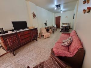 Lindo apartamento a 5 min a pé da Praia do Forte, com 3 quartos e uma vaga de garagem