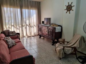 Lindo apartamento a 5 min a pé da Praia do Forte, com 3 quartos e uma vaga de garagem